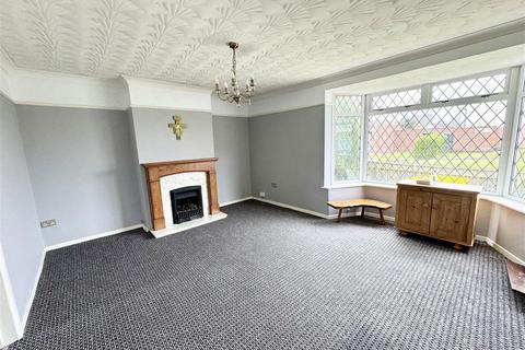 4 bedroom semi-detached house to rent, Runcorn Avenue, Stockton-On-Tees