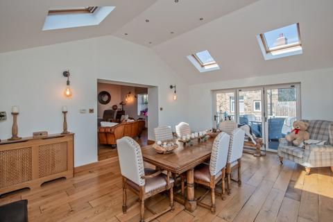 4 bedroom barn conversion for sale, Knowles Lane, Gomersal, West Yorkshire, BD19