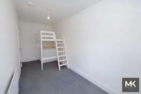 1 bedroom in a house share to rent, College Street, Northampton NN1