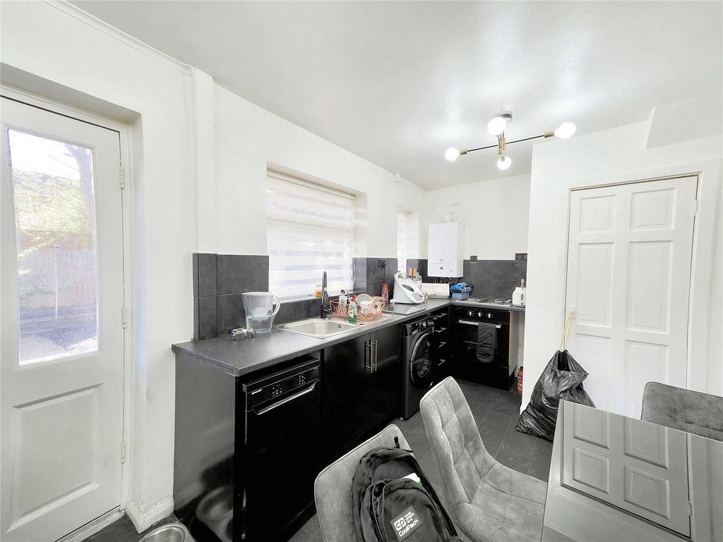 Kitchen Dining 2