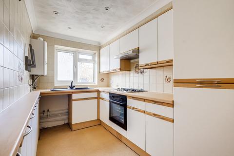 2 bedroom apartment for sale, Fairfax Drive, Westcliff-on-sea, SS0