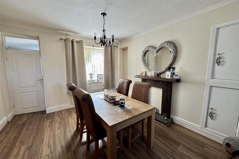 3 bedroom semi-detached house for sale, Heol Rhyd Ddu Fach, Cwmllynfell, Swansea