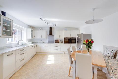 6 bedroom semi-detached house for sale, Woodland Grove, Woodthorpe NG5