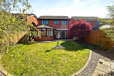 4 bedroom detached house for sale, Fairwater Close, Evesham, Worcestershire