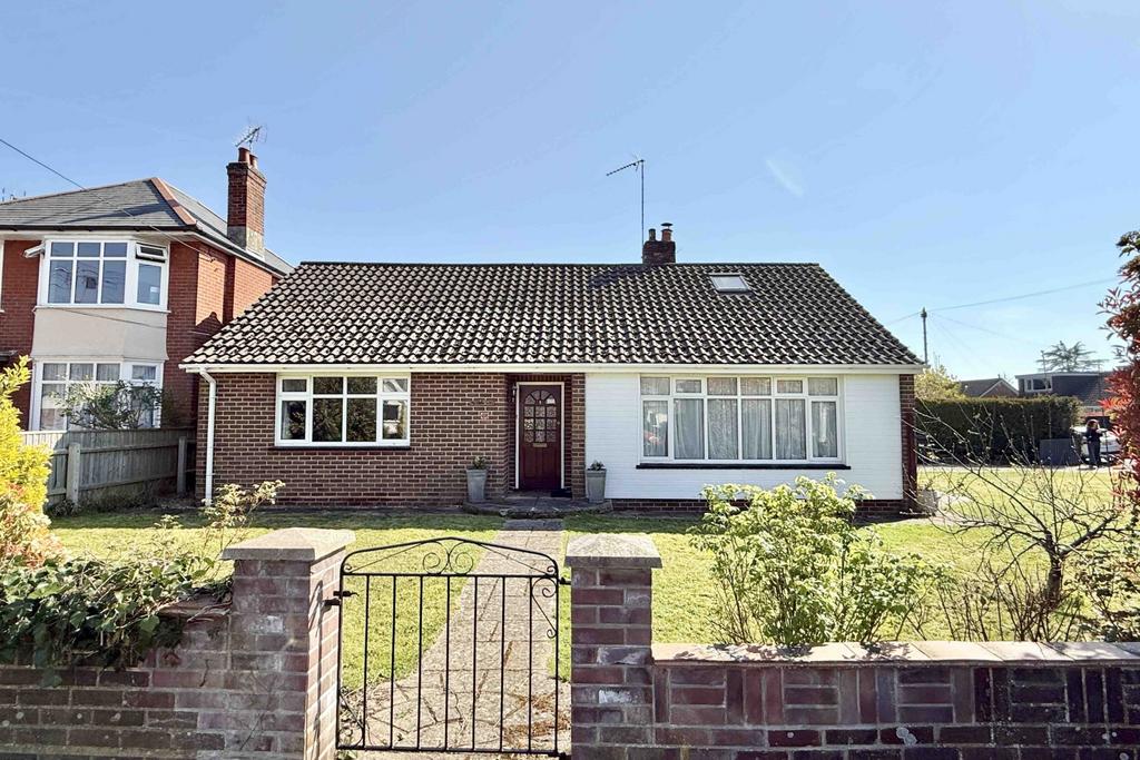 Meadow Way Ringwood, BH24 1RY, Ringwood