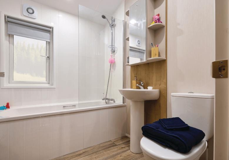 Hayward bathroom 779x544 9701f97e6e.png