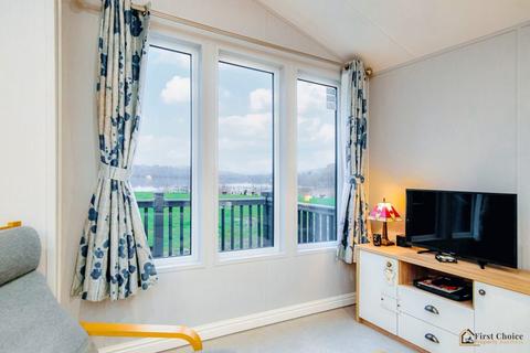 2 bedroom park home for sale, Marlee Gardens -Stunning Front-Row Park Home with Breath taking Loch Views