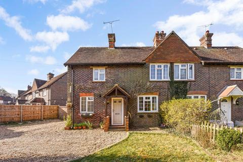 17 Collyers Crescent, Liphook, GU30 7DA