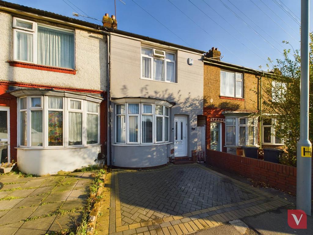 Kingsway, Luton LU4 2 bed terraced house for sale - £280,000