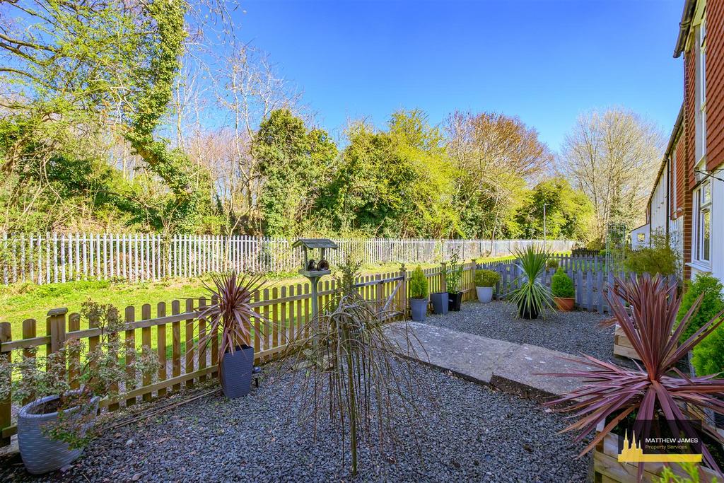 Approach/ Front Garden