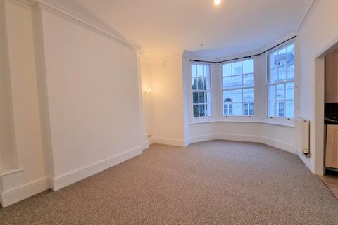 2 bedroom flat to rent, Silverdale Road, Eastbourne BN20