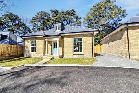 3 bedroom detached house for sale, Ashley Heath