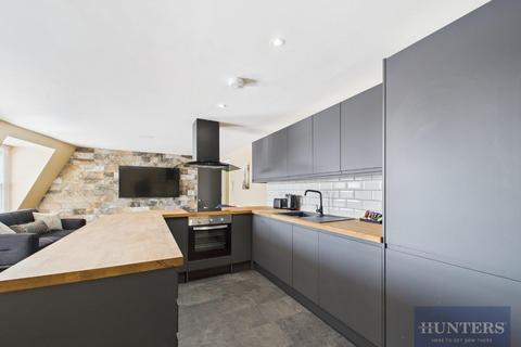 2 bedroom apartment to rent, Southgate Street, Gloucester