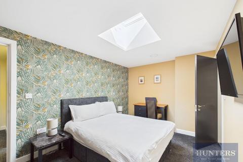 2 bedroom apartment to rent, Southgate Street, Gloucester