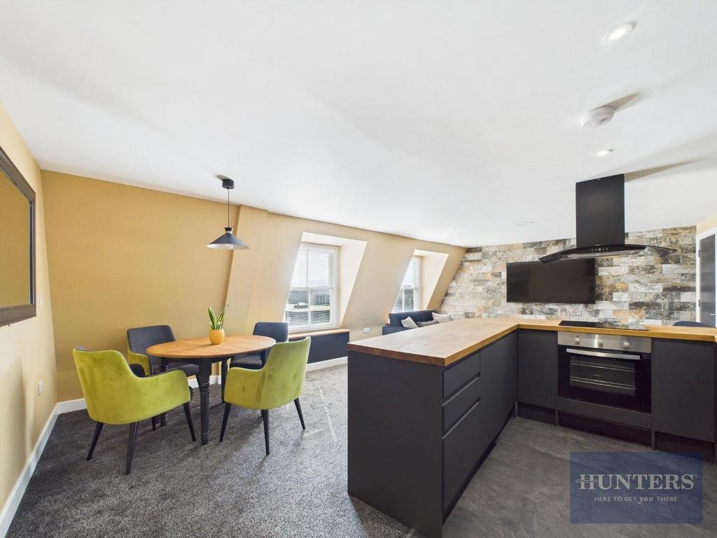 Kitchen / Living Room