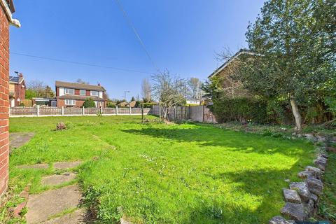 2 bedroom bungalow for sale, Dunniwood Avenue, Doncaster, South Yorkshire, DN4