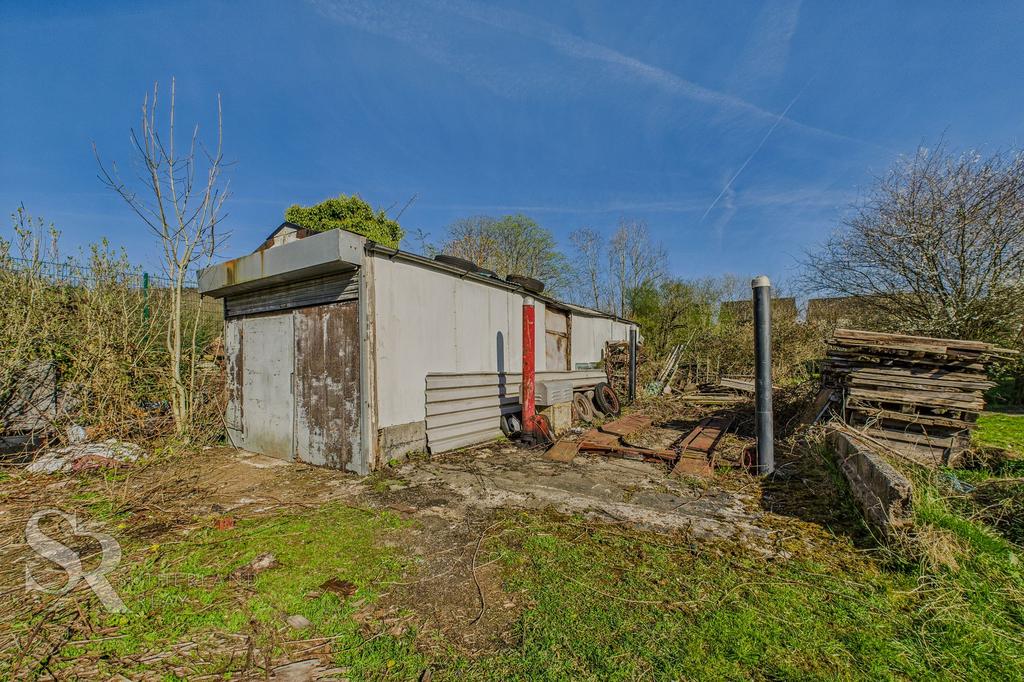 Garage and Car Lift