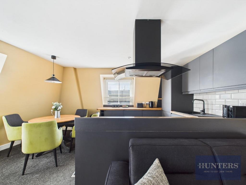 Kitchen / Living Room