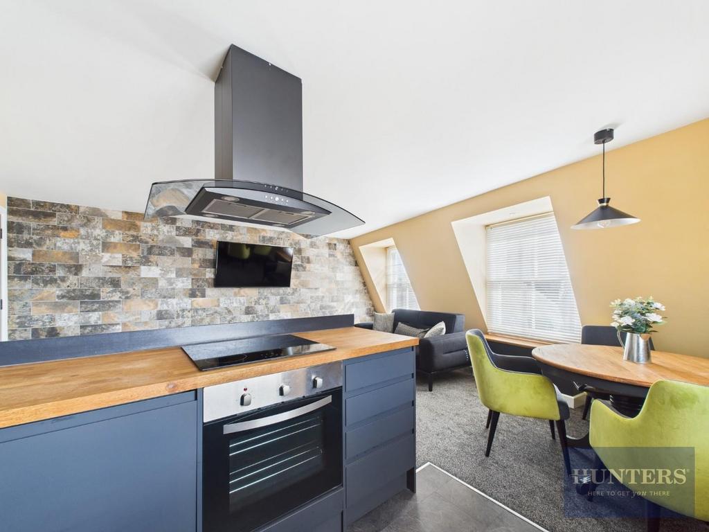 Kitchen / Living Room