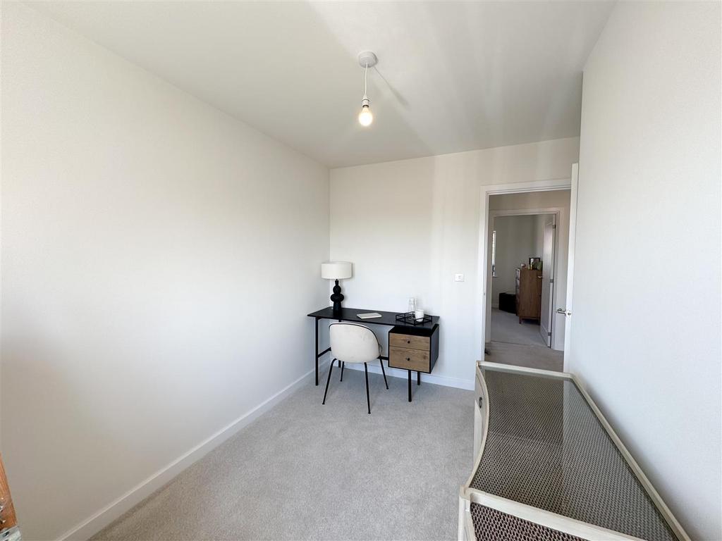 Plot 4 bedroom 4.jpg