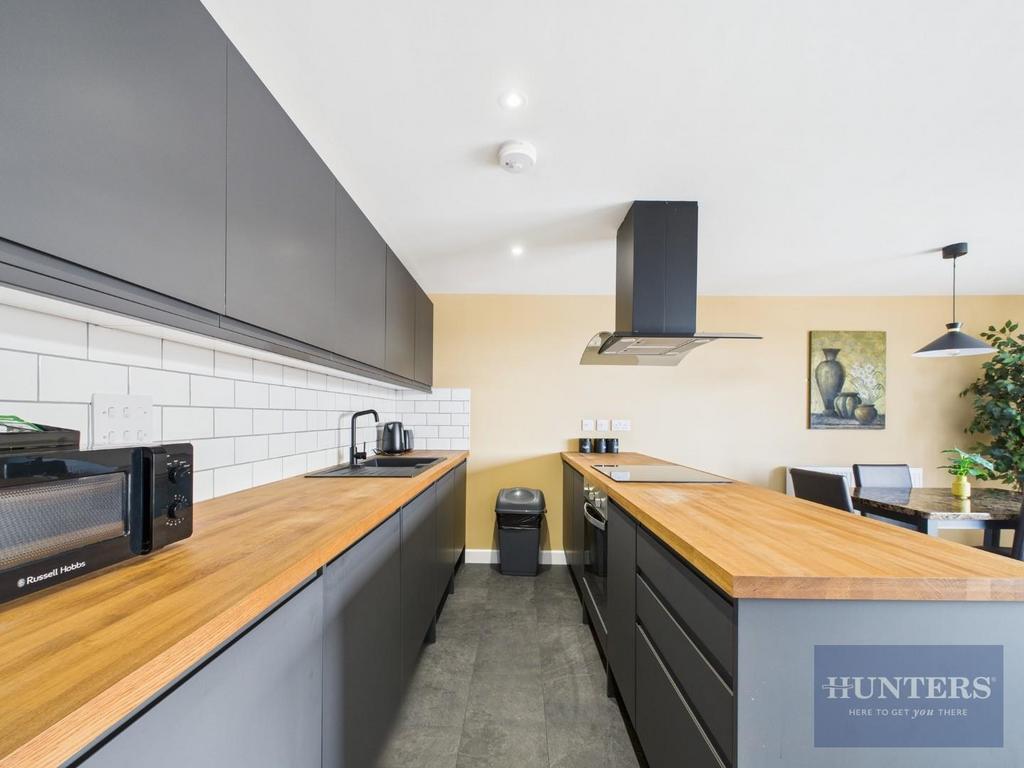 Kitchen / Living Room