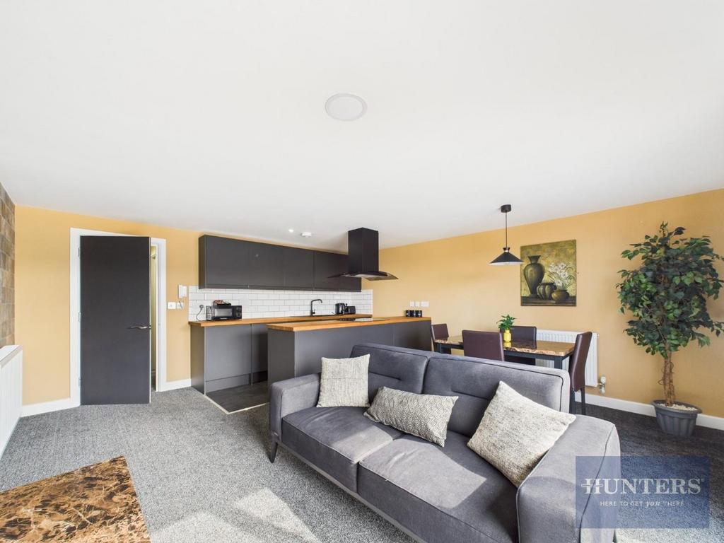 Kitchen / Living Room