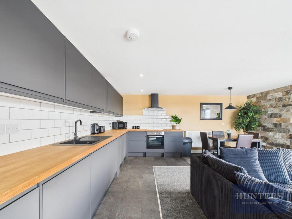 Kitchen / Living Room