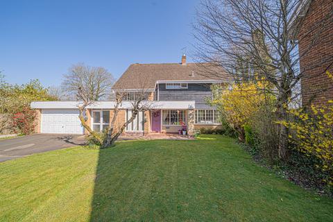 5 Dorridge Croft, Dorridge, Solihull, B93 8QL