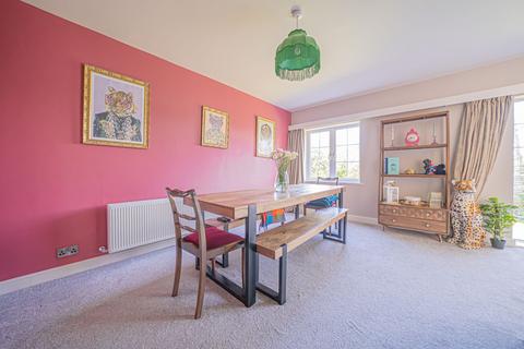 5 Dorridge Croft, Dorridge, Solihull, B93 8QL
