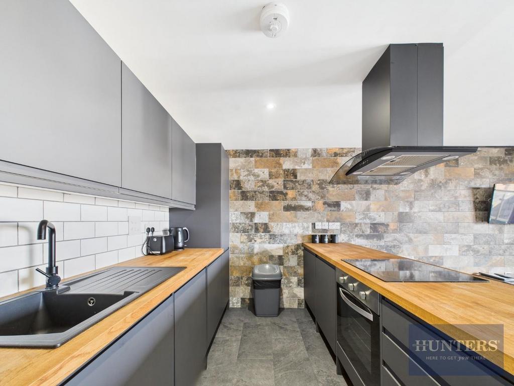 Kitchen / Living Room