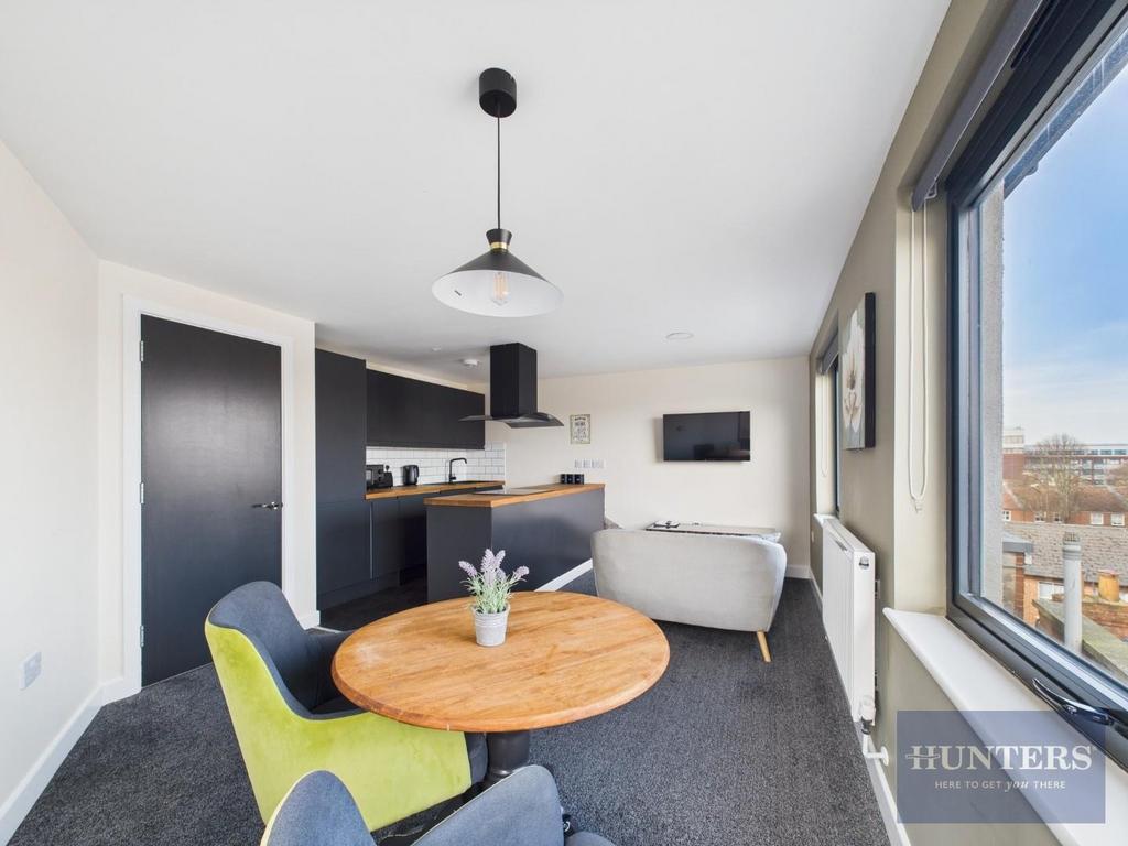 Kitchen / Living Room