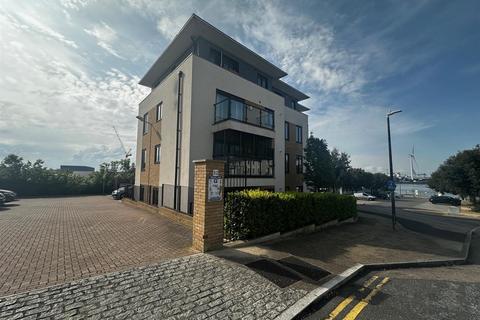 2 bedroom apartment to rent, Burch Road, Northfleet