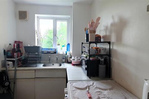 undefined, Redford Close, Feltham