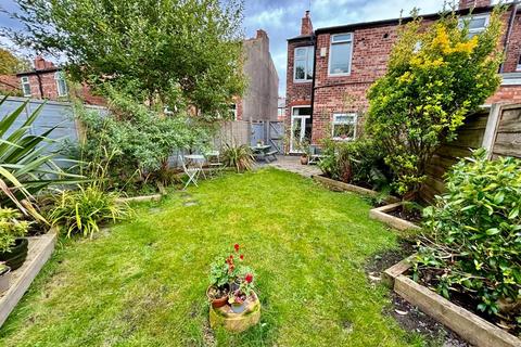 2 bedroom end of terrace house for sale, Henwood Road, Withington