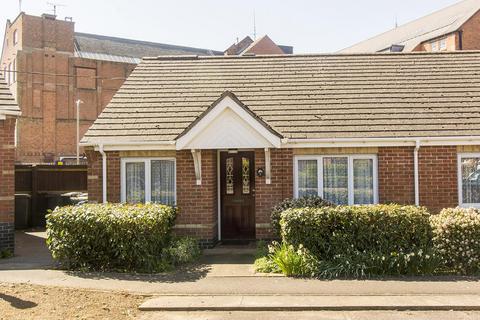 2 bedroom semi-detached bungalow for sale, Symington Way, Market Harborough