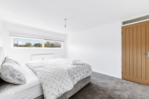 45 Allingham Close, London, W7 1NB