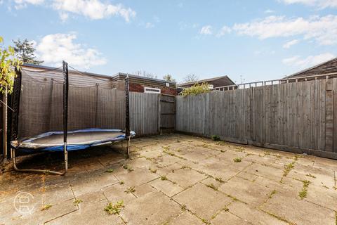 45 Allingham Close, London, W7 1NB