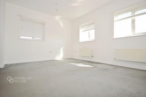 2 bedroom flat to rent, Crosse Courts Basildon SS15