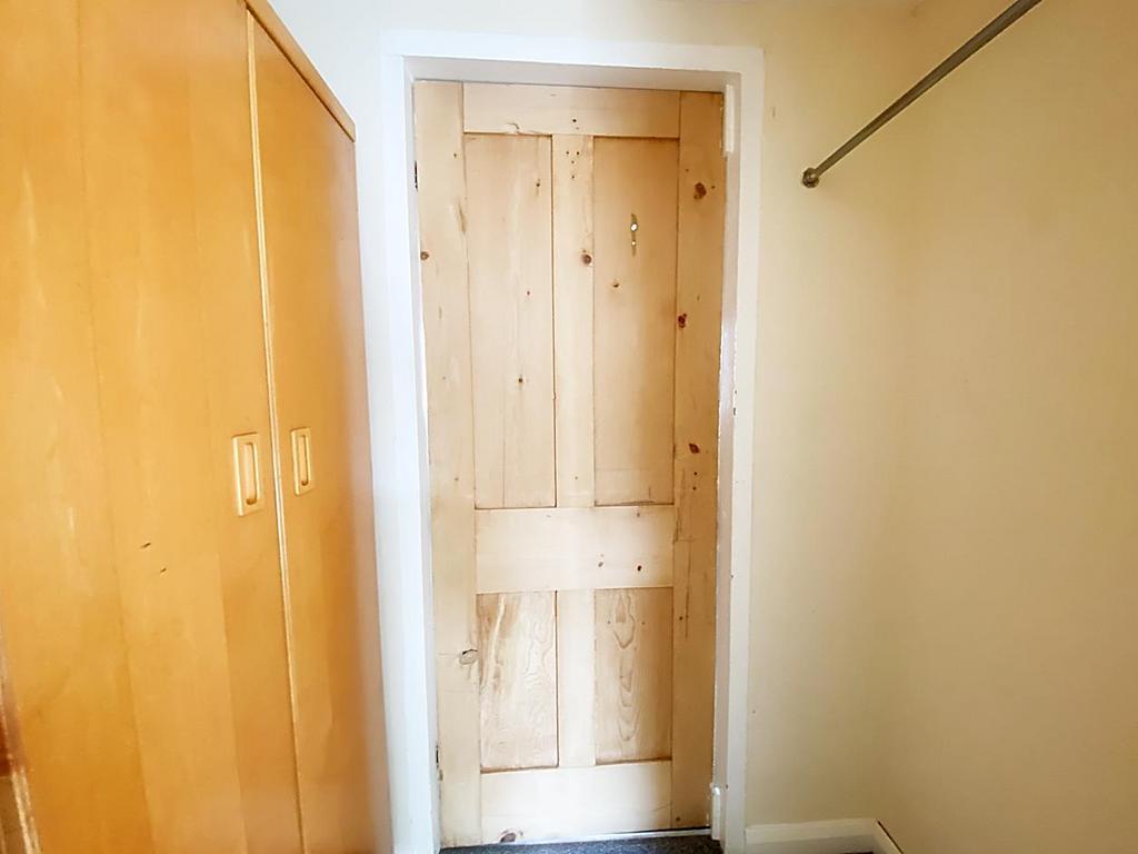 Walk-in Wardrobe