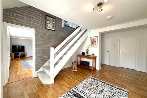 34 Compton Drive, Eastbourne, BN20 8BY