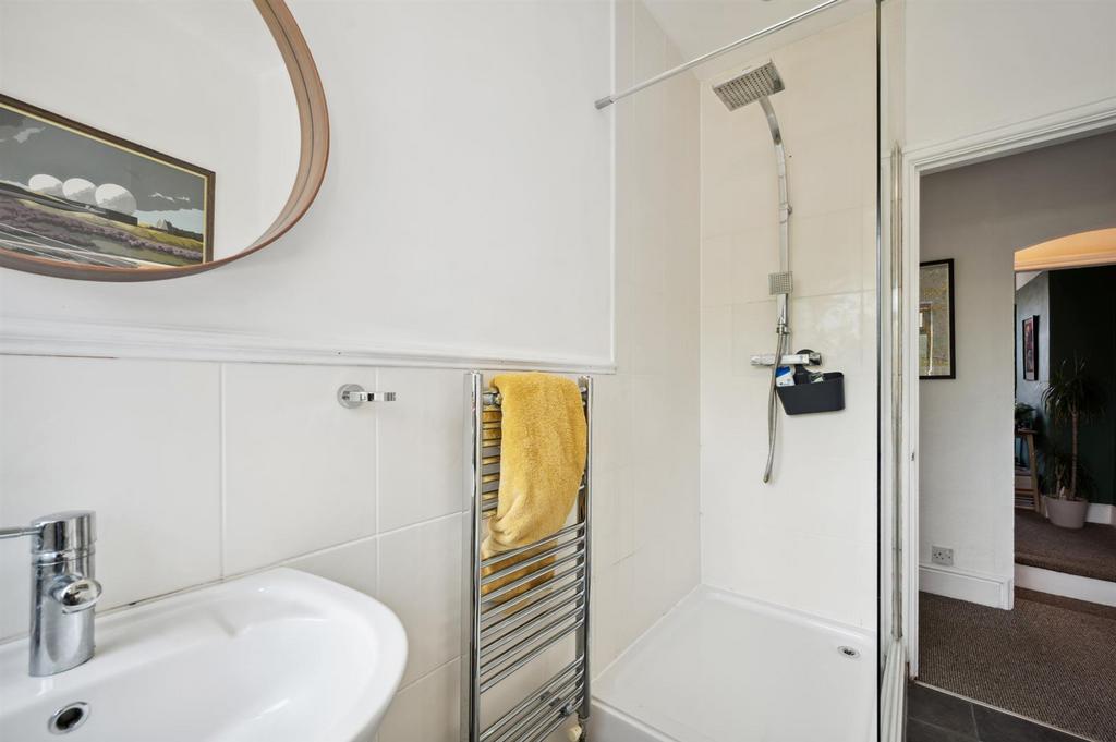 Bathroom - shower.jpg