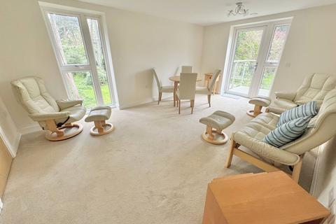 2 bedroom apartment for sale, Lindsay Road, Branksome Park, Poole, BH13