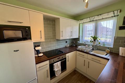 1 bedroom ground floor flat for sale, Mooreview Court, South Shore FY4