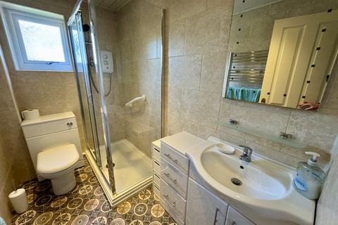 1 bedroom ground floor flat for sale, Mooreview Court, South Shore FY4