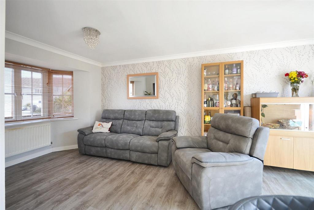 Sitting/Dining Area