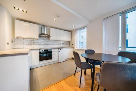 2 bedroom flat for sale, Yeo Street, Bow Common, London, E3
