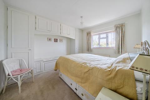46 Johnston Walk, Guildford, GU2 9XR