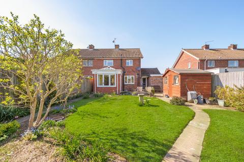 46 Johnston Walk, Guildford, GU2 9XR