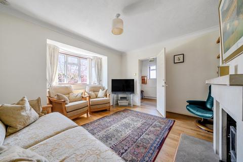 46 Johnston Walk, Guildford, GU2 9XR