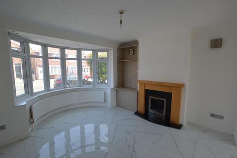 3 bedroom house to rent, Ravenhurst Road, Leicester